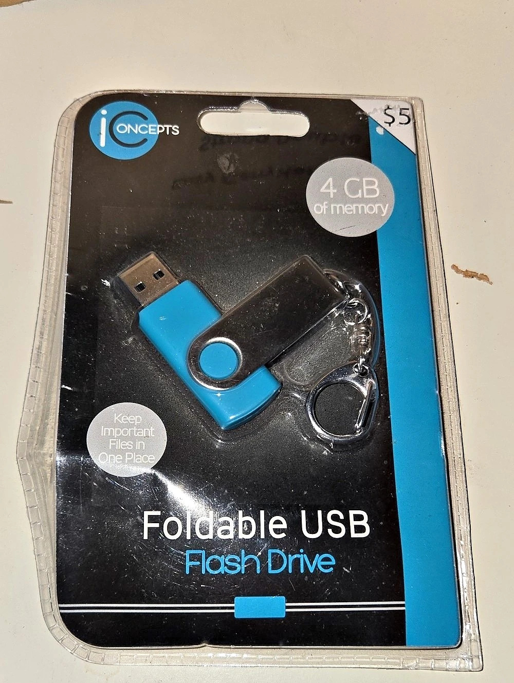 iConcepts Foldable USB Flash Drive 4GB USB Flash Drive Black & Blue NWT
